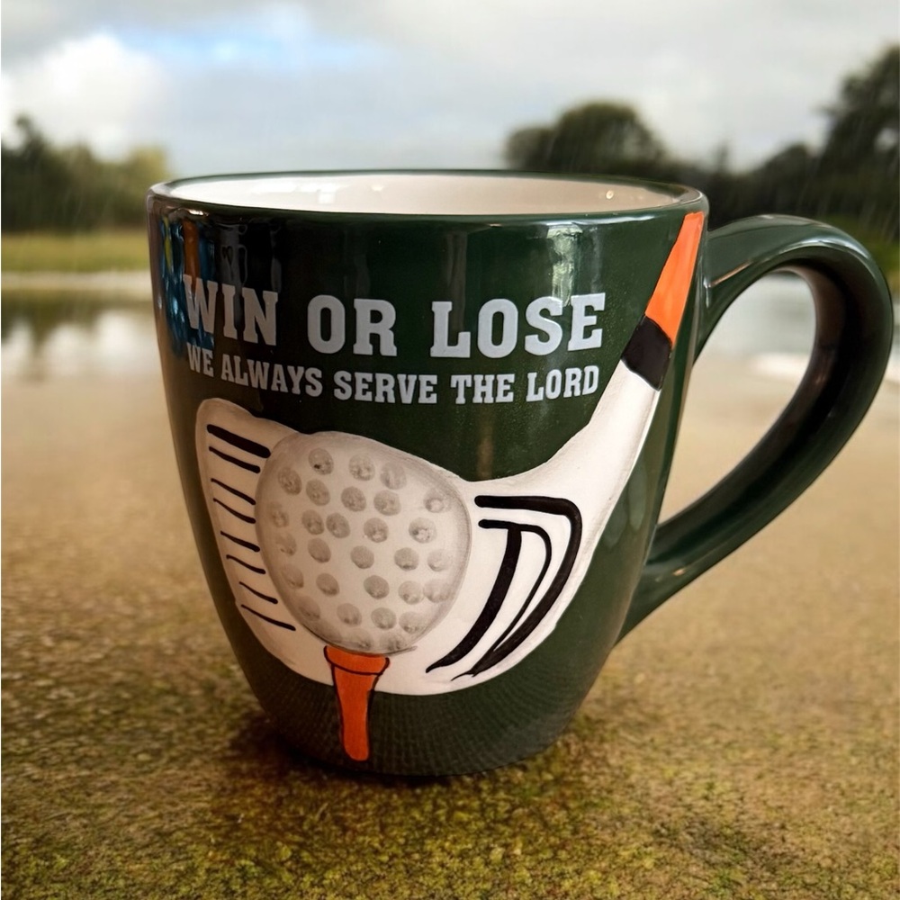 🔥2/$24 or 3/$30🔥Green Ceramic Mug with Golf Design